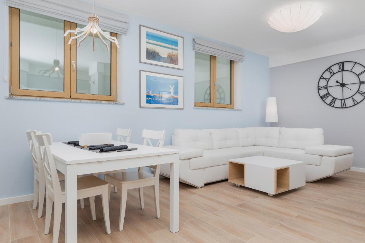 Underground Apartment In A Lux Holiday House Posejdon By Renters Prestige Kolczewo Exterior photo
