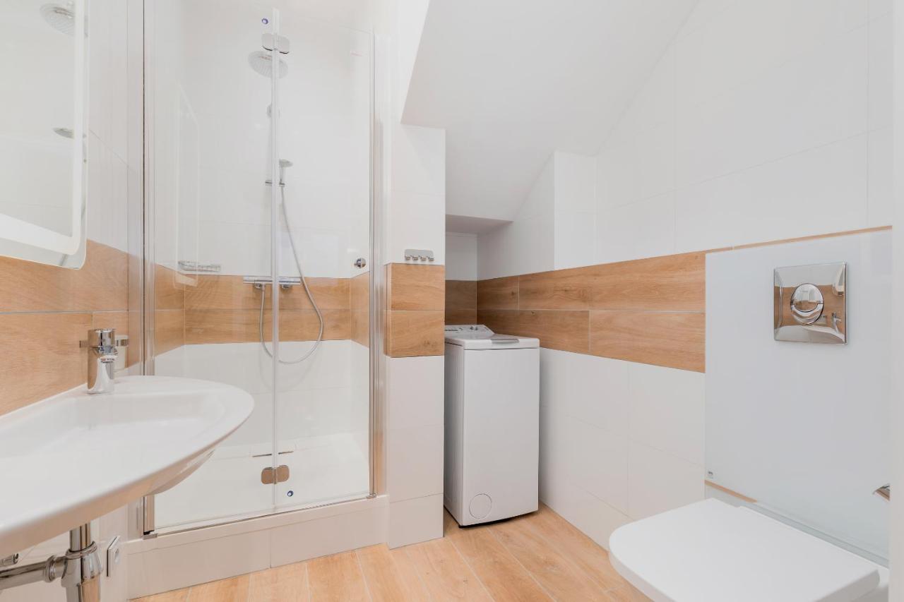 Underground Apartment In A Lux Holiday House Posejdon By Renters Prestige Kolczewo Exterior photo