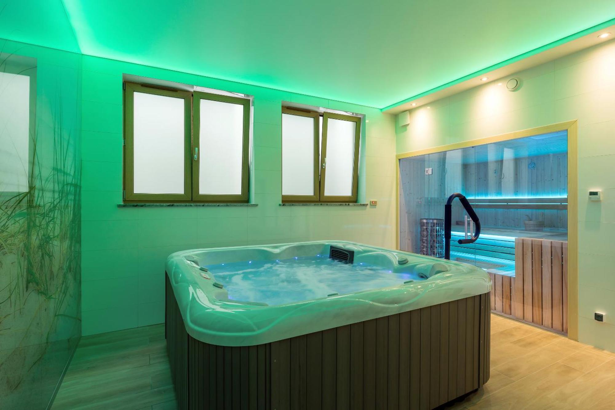 Underground Apartment In A Lux Holiday House Posejdon By Renters Prestige Kolczewo Exterior photo